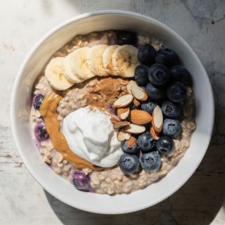 Blueberry Almond Oatmeal