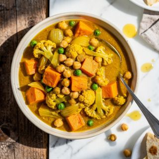 Easy One Pot Sweet Potato Chickpea Curry